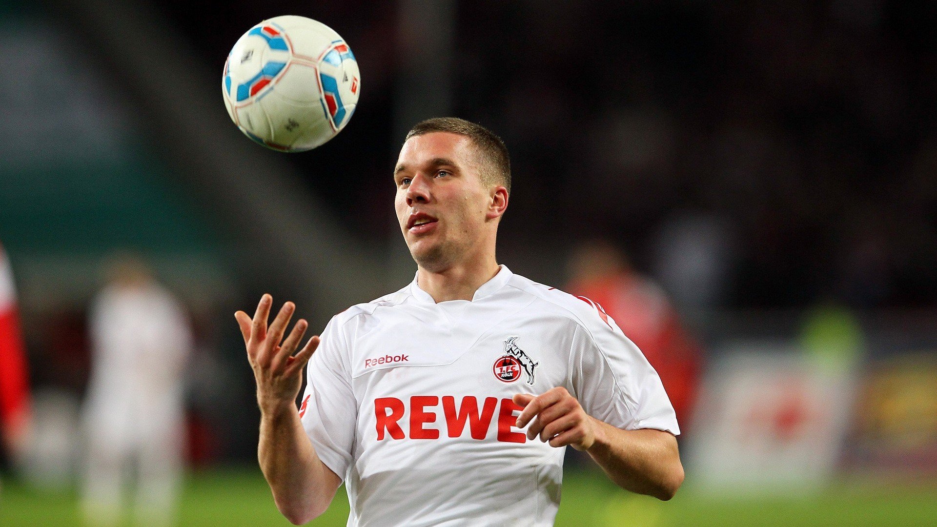 教练组宣布赛后战术调整计划，教练把比赛的规则又详细的说了一遍